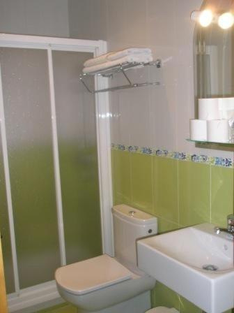 Hostal Malia Conil De La Frontera Buitenkant foto